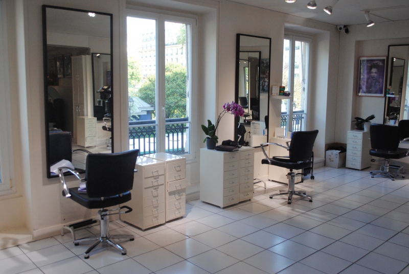 salon-coiffure-COGOLIN-min_floor-home-office-property-living-room-room-781228-pxhere.com